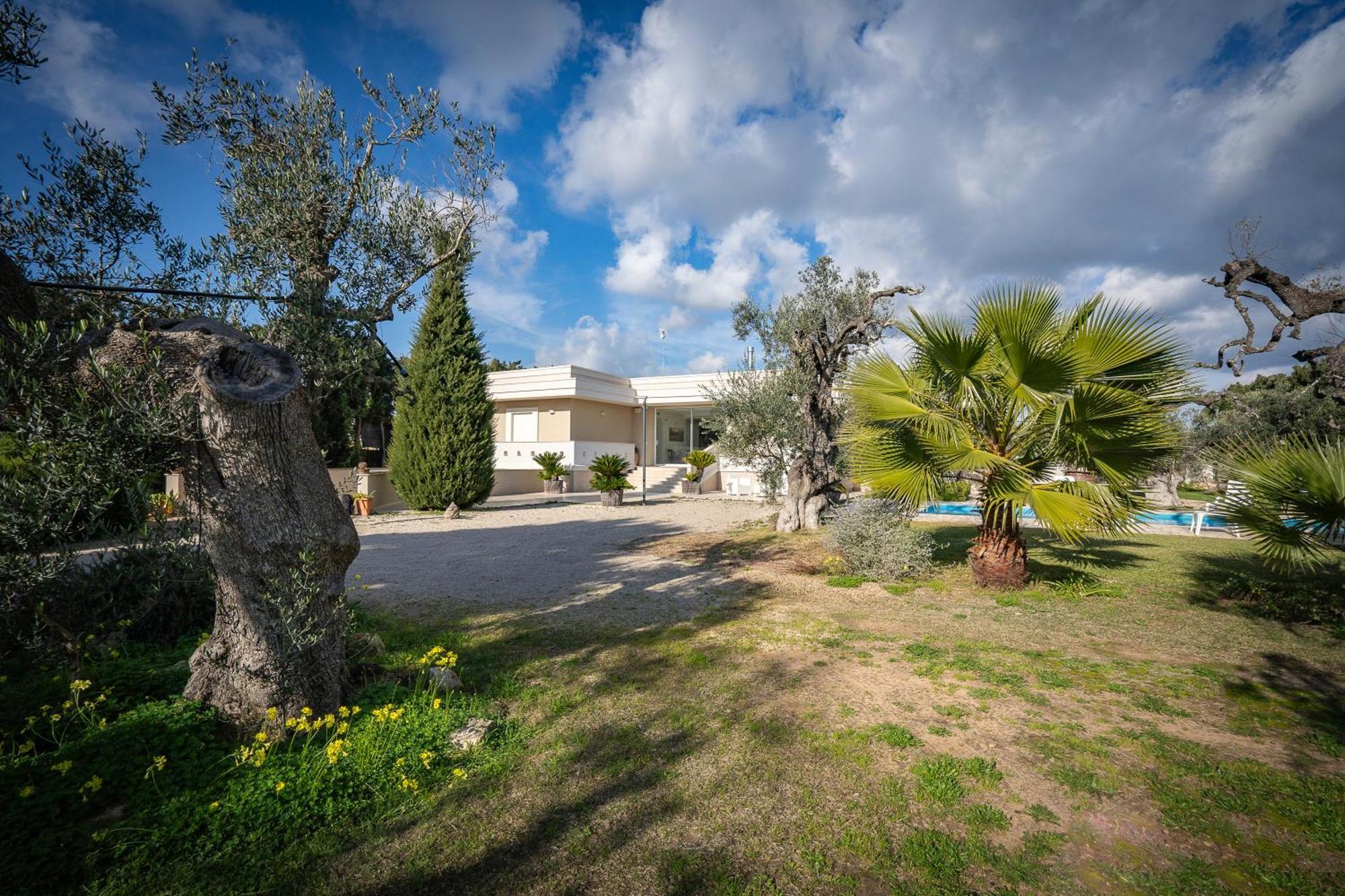 Villa Torricella With Sunny Garden Happy Rentals Leverano Exterior foto