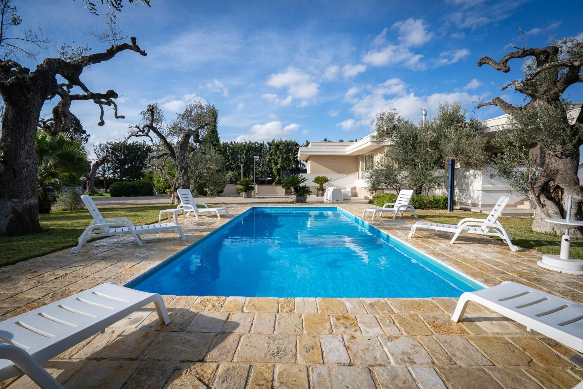 Villa Torricella With Sunny Garden Happy Rentals Leverano Exterior foto